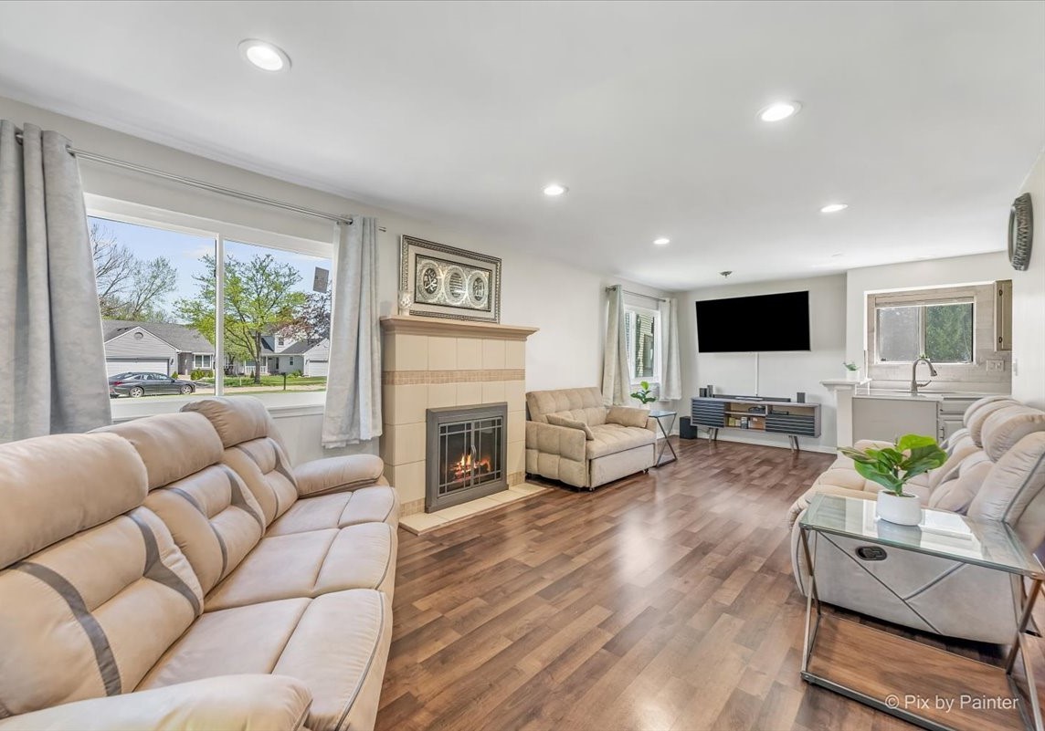 1990 WILDWOOD Lane, Hanover Park, IL 60133