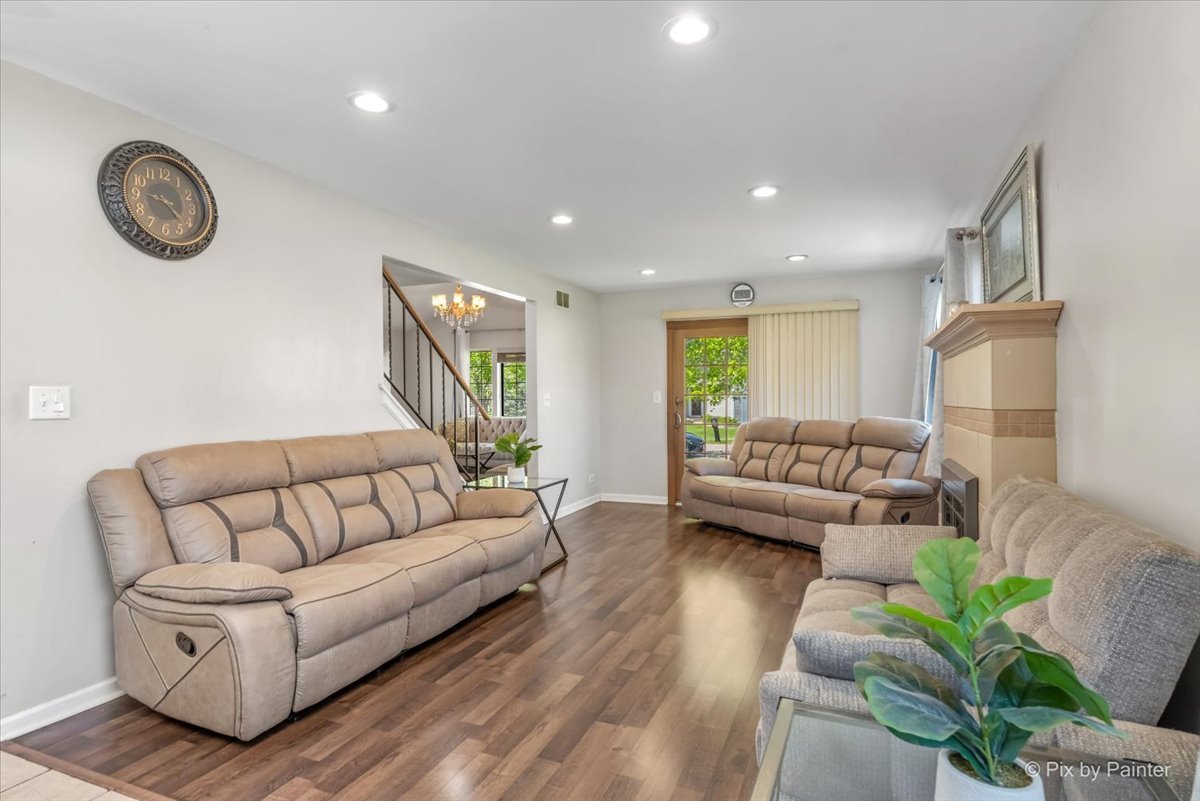 1990 WILDWOOD Lane, Hanover Park, IL 60133