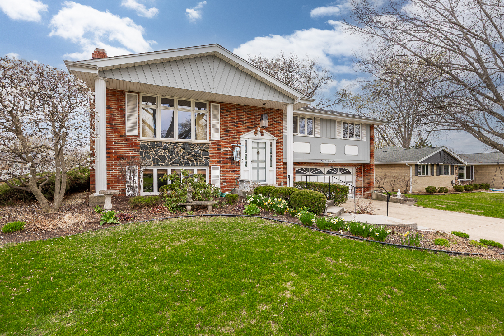 8537 Walnut Avenue, Orland Park, IL 60462