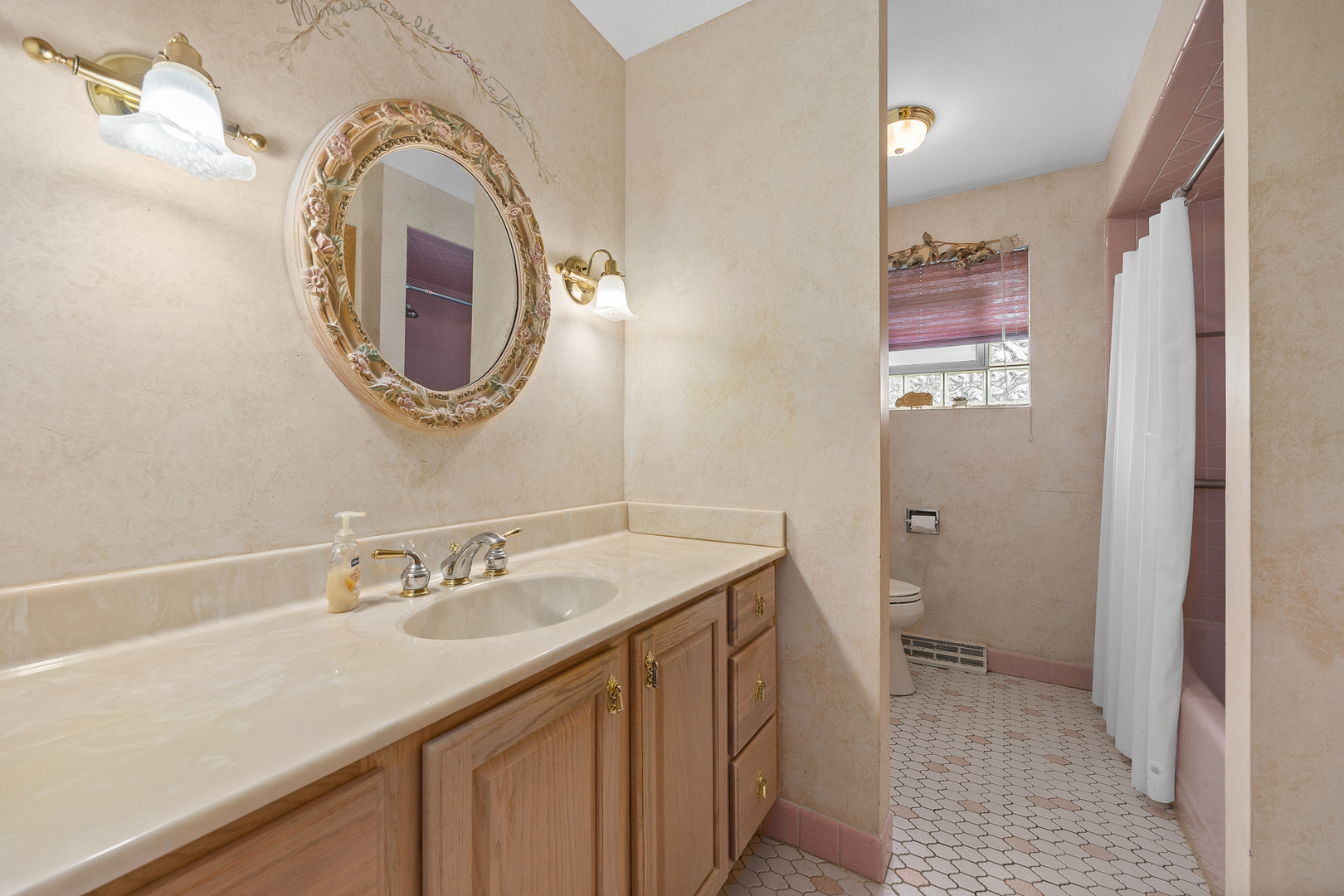 8537 Walnut Avenue, Orland Park, IL 60462