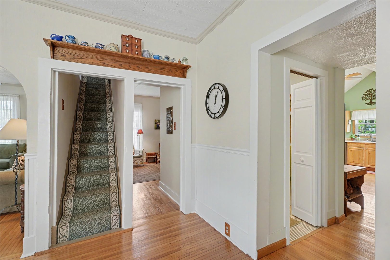 102 S WOOD Street, Gibson City, IL 60936