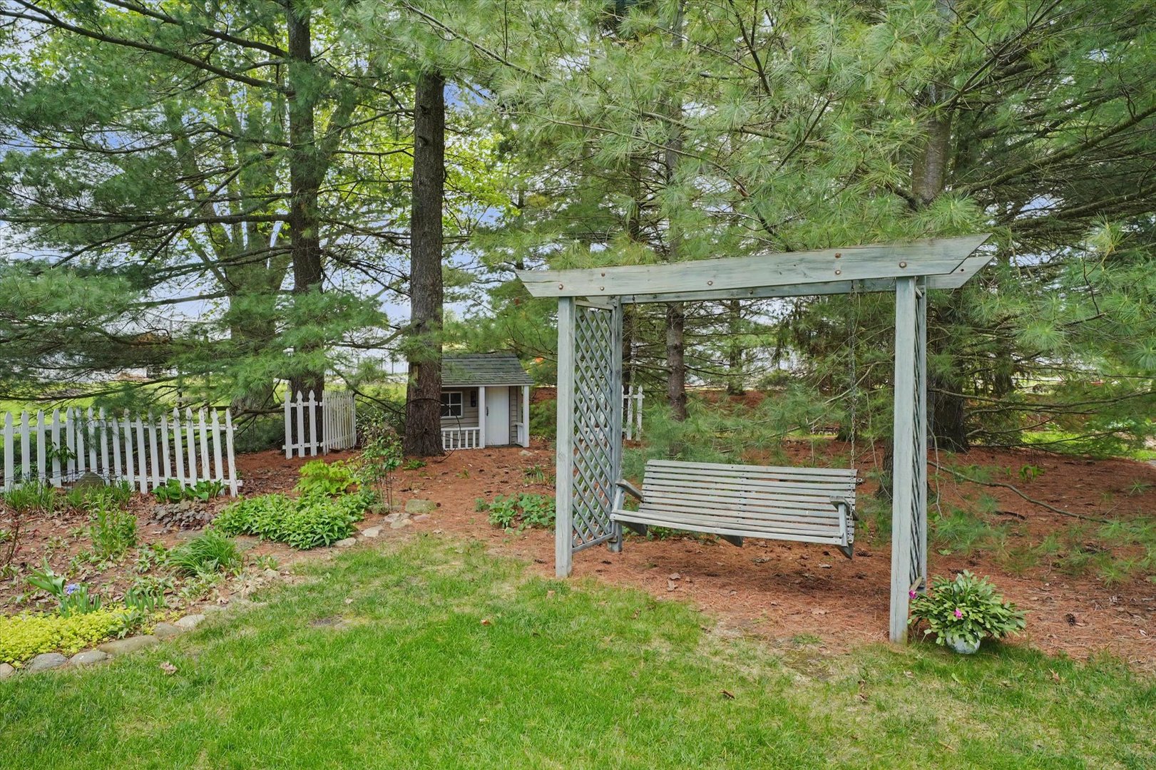 102 S WOOD Street, Gibson City, IL 60936