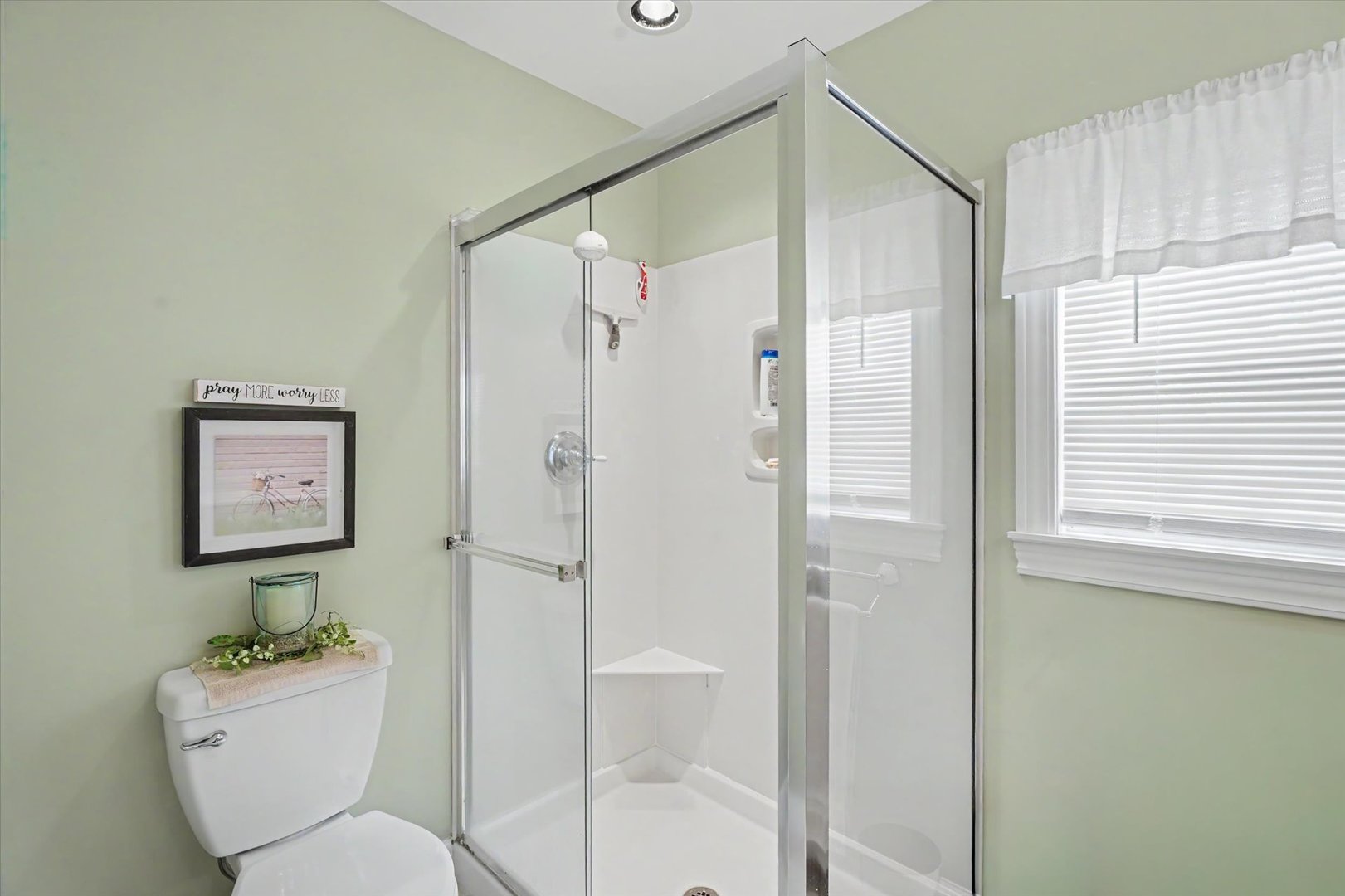 102 S WOOD Street, Gibson City, IL 60936