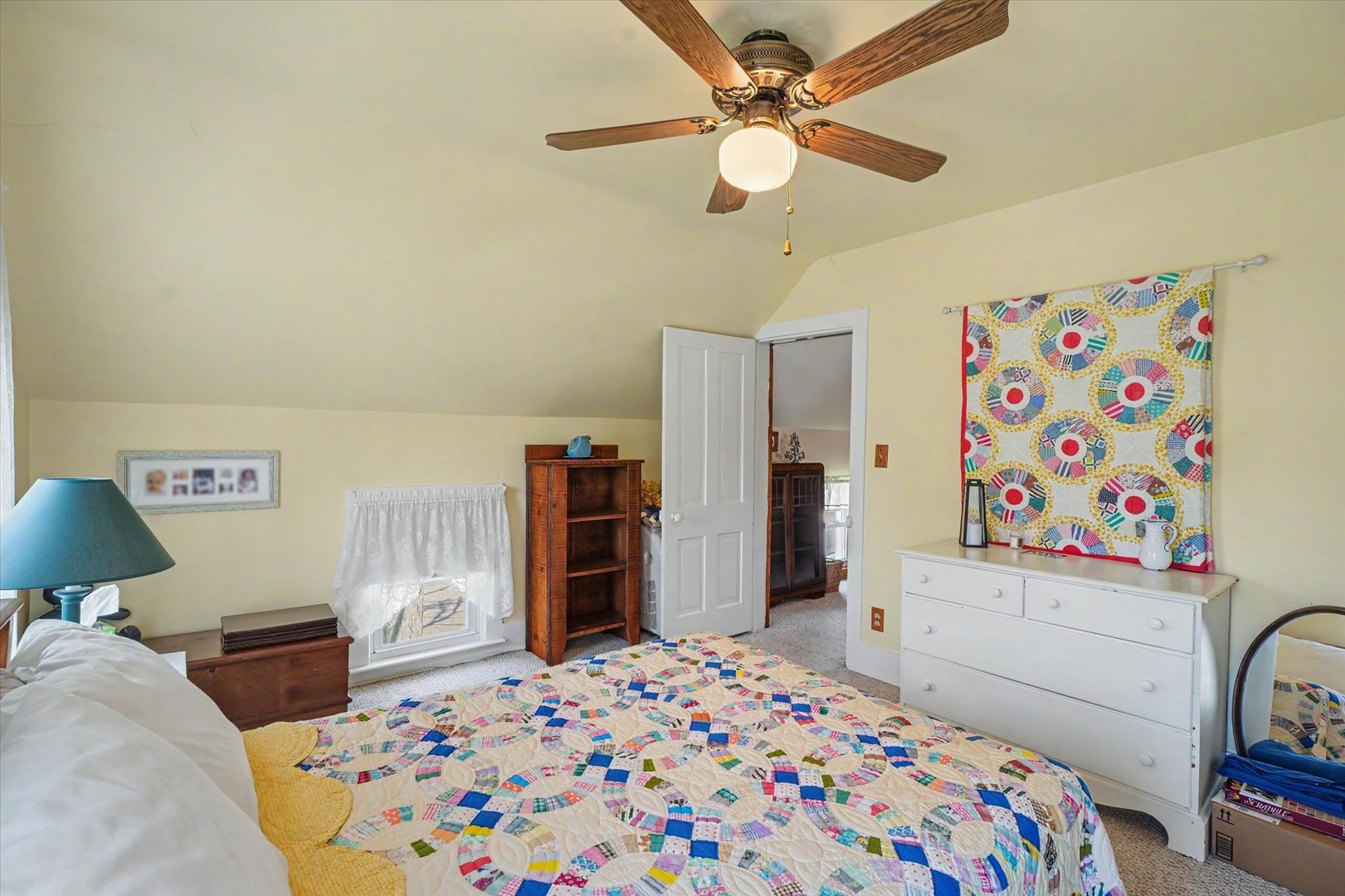 102 S WOOD Street, Gibson City, IL 60936