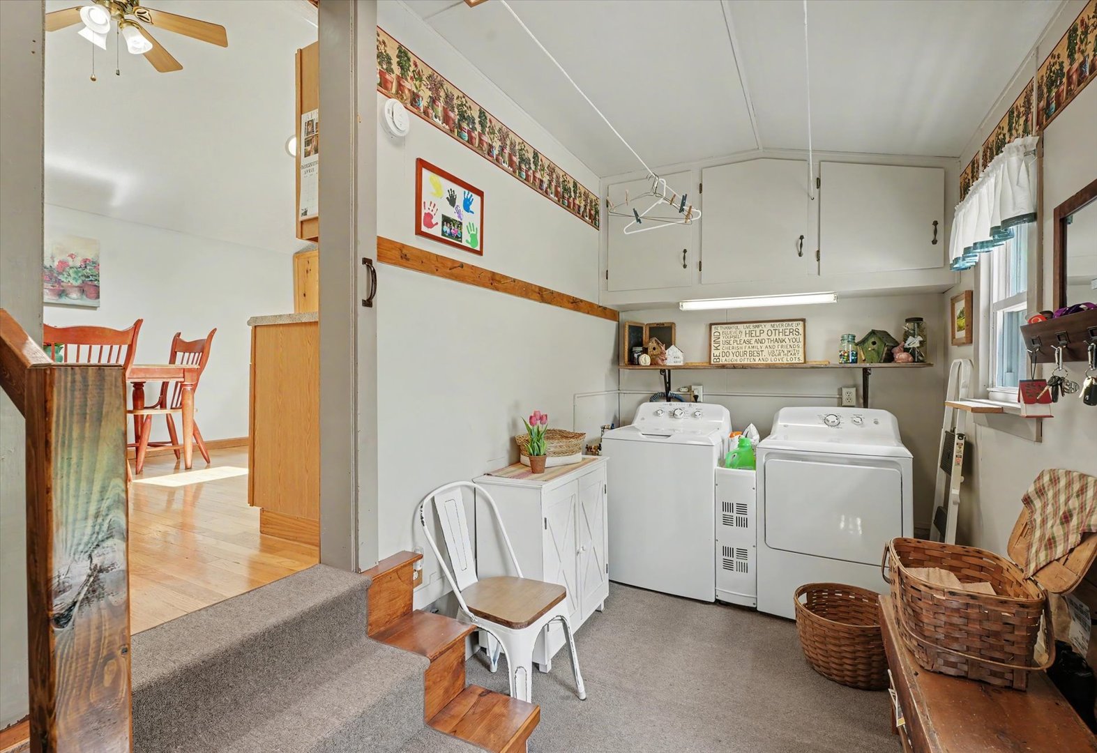 102 S WOOD Street, Gibson City, IL 60936