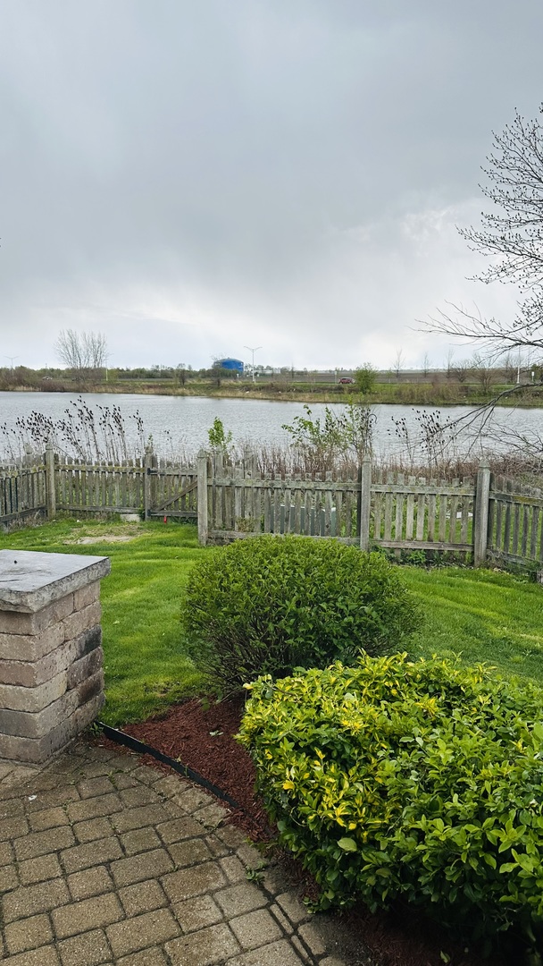 1637 Trails End Lane, Bolingbrook, IL 60490