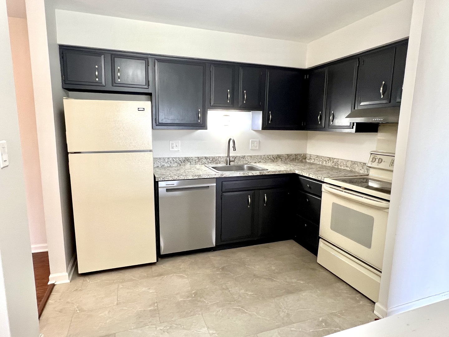 2301 Beau Monde Terrace #203, Lisle, IL 60532