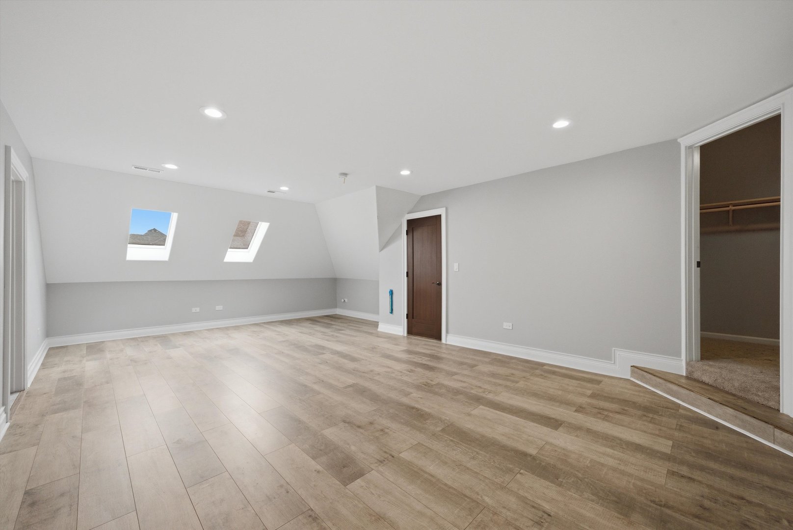 9090 Big Sable Point, Frankfort, IL 60423