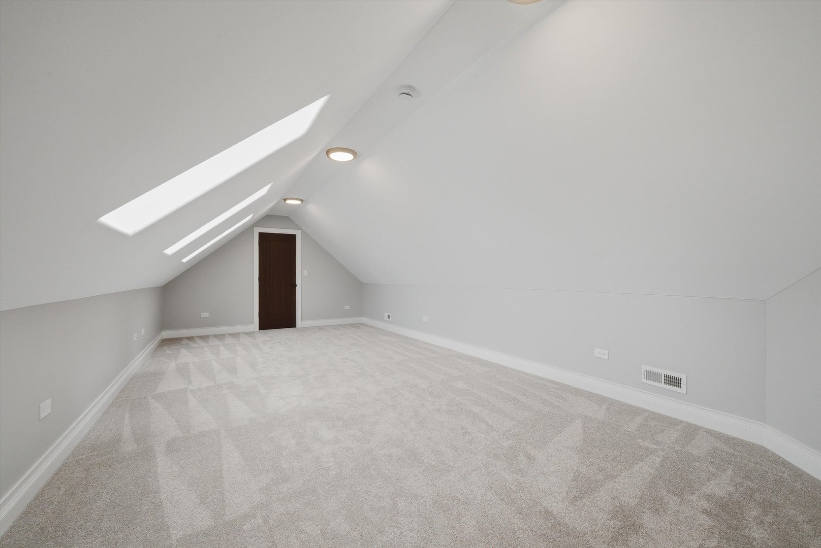 9090 Big Sable Point, Frankfort, IL 60423