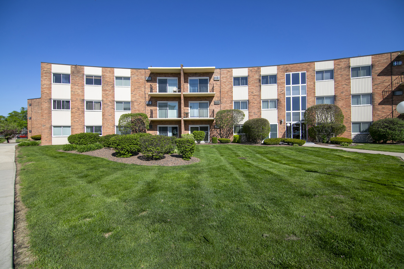 9724 S Karlov Avenue #105, Oak Lawn, IL 60453