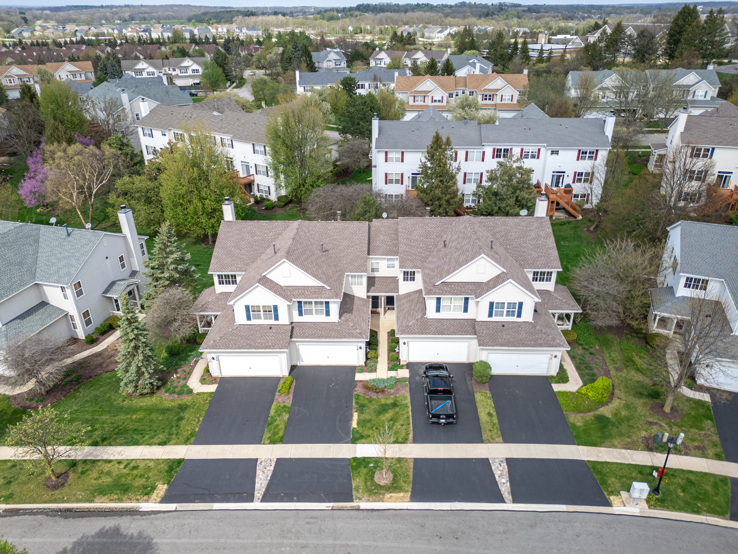 270 Grand Ridge Road #270, St. Charles, IL 60175