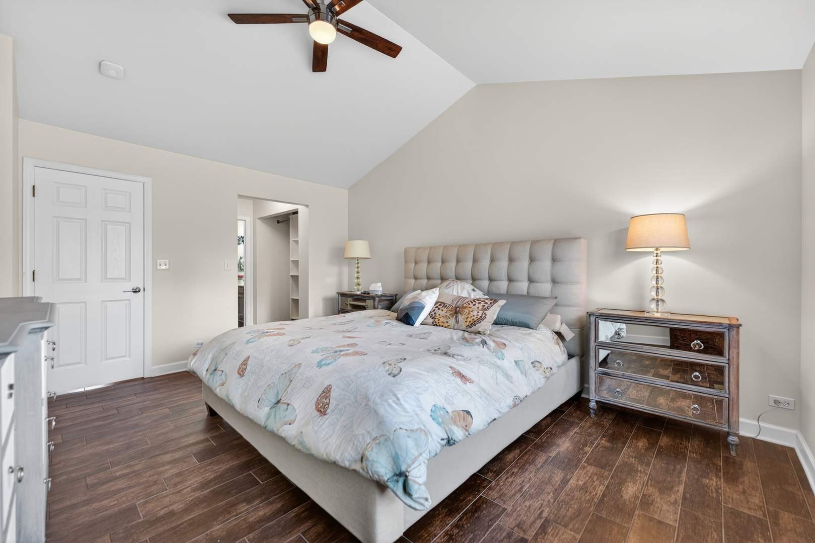 270 Grand Ridge Road #270, St. Charles, IL 60175