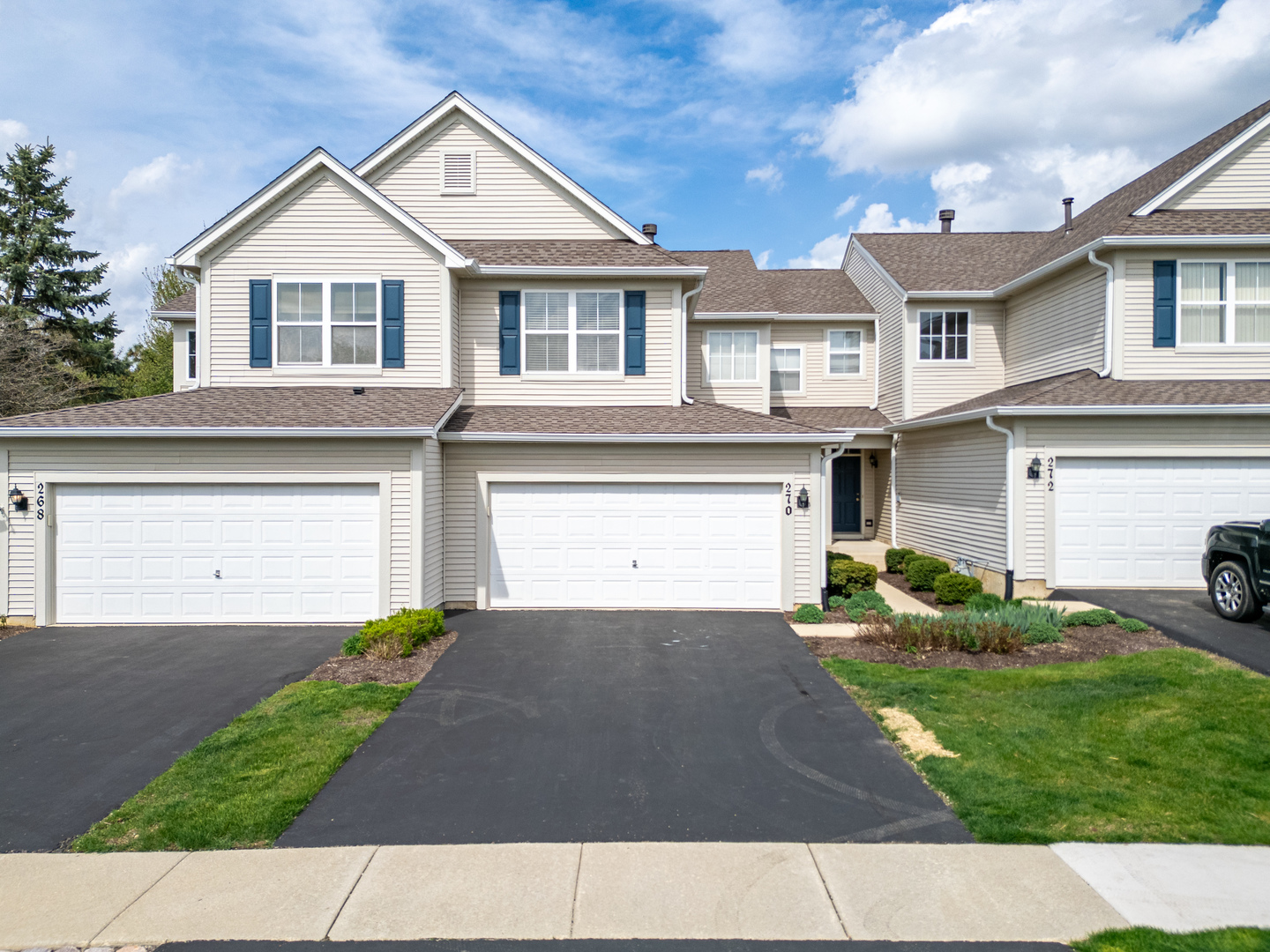 270 Grand Ridge Road #270, St. Charles, IL 60175