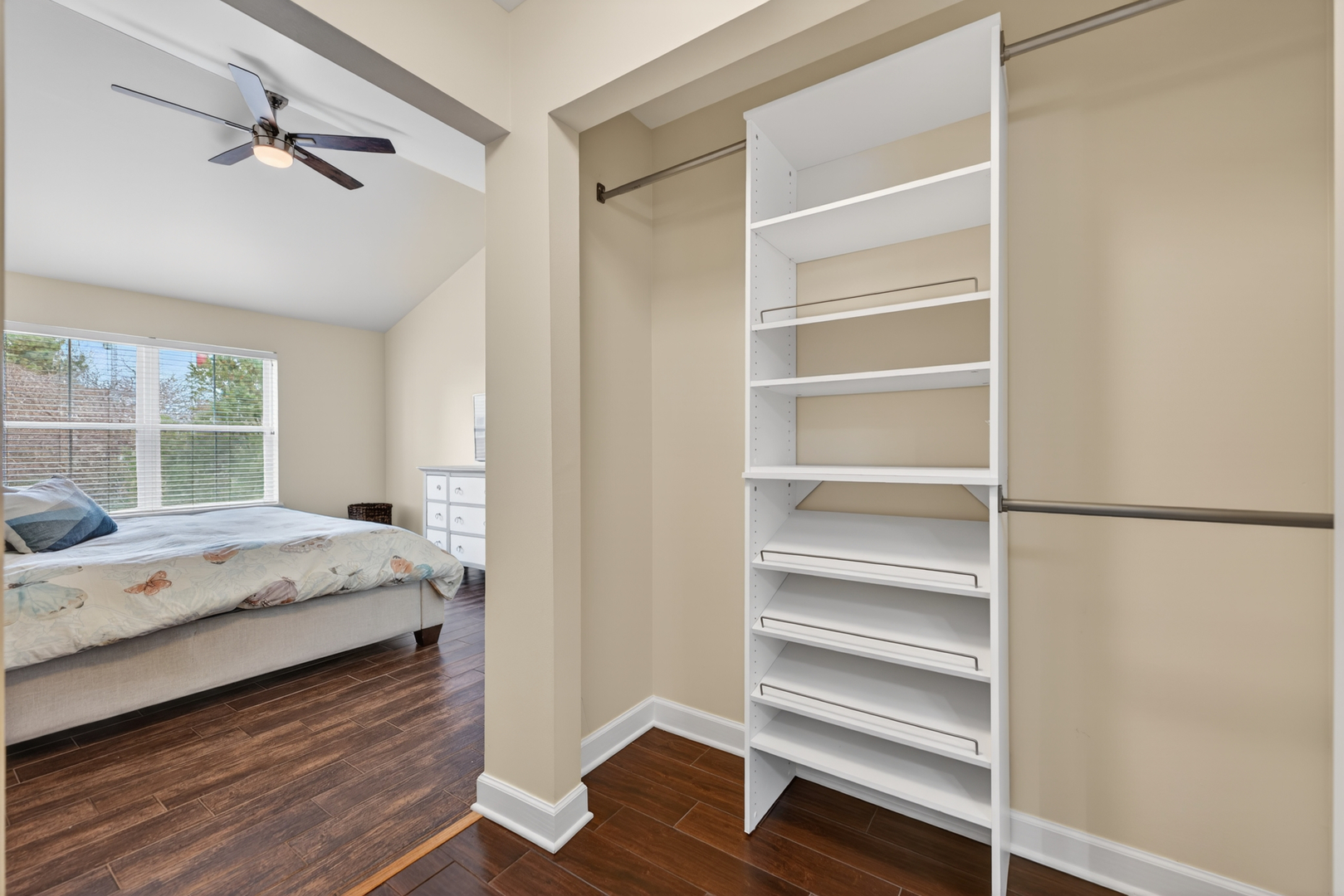 270 Grand Ridge Road #270, St. Charles, IL 60175