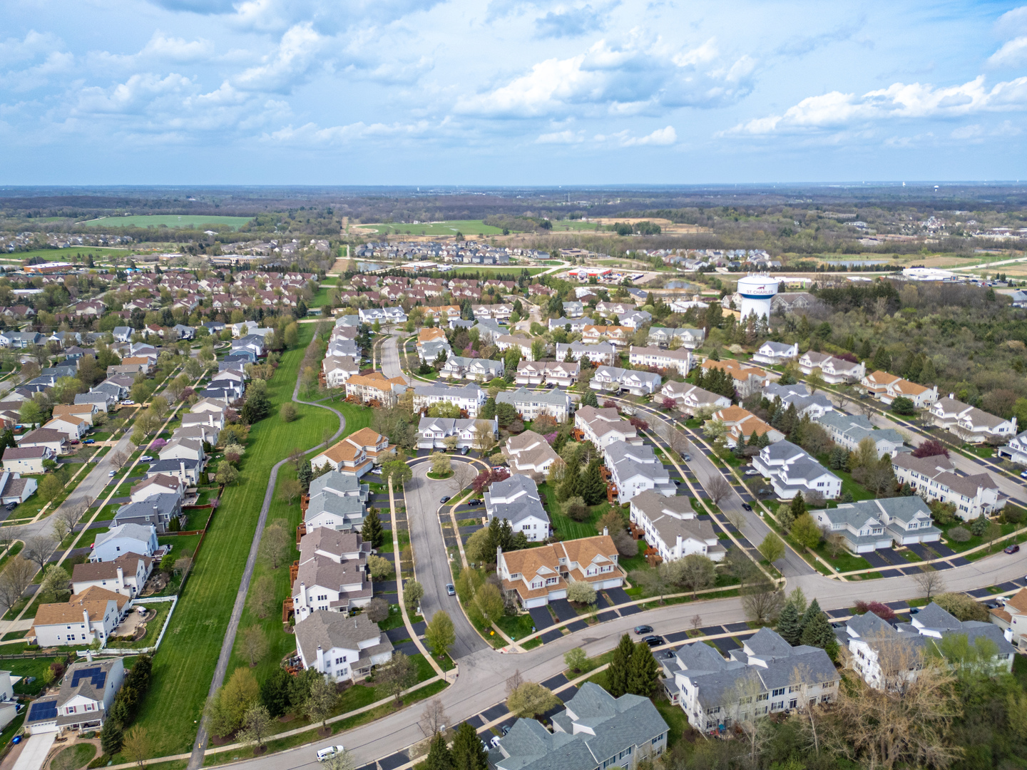 270 Grand Ridge Road #270, St. Charles, IL 60175