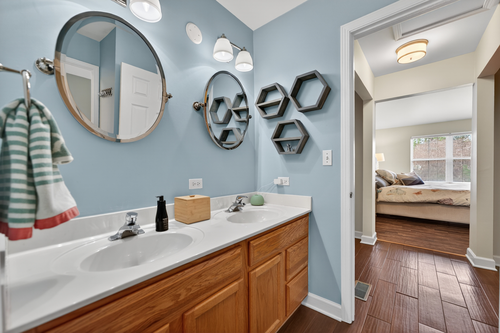 270 Grand Ridge Road #270, St. Charles, IL 60175