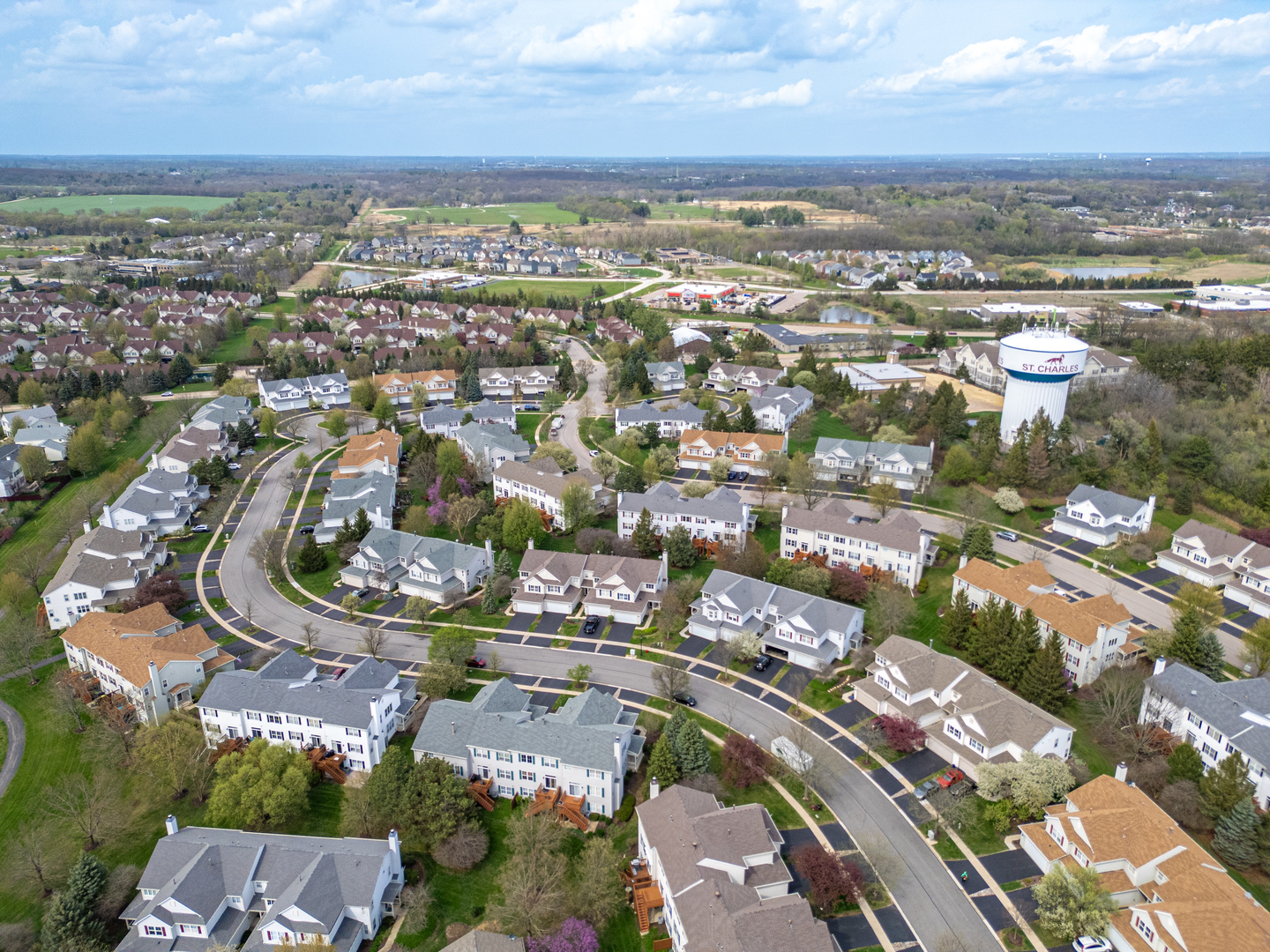 270 Grand Ridge Road #270, St. Charles, IL 60175