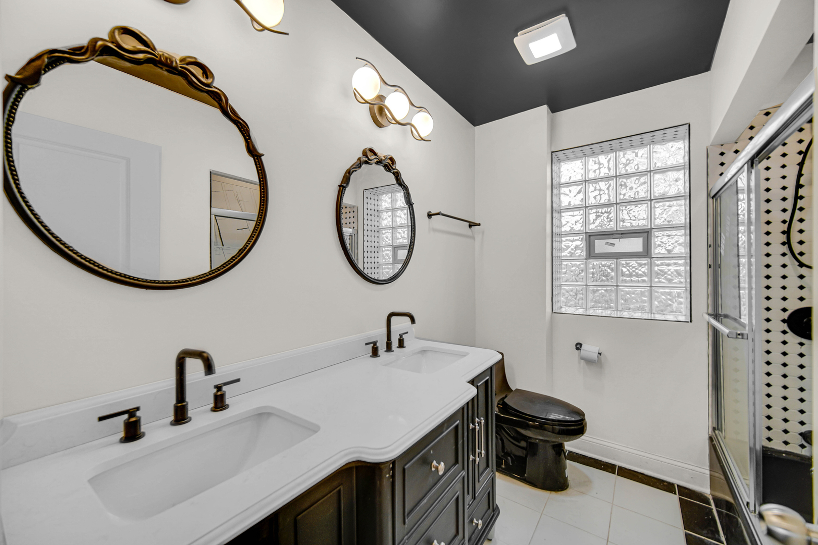 9321 S Green Street, Chicago, IL 60620