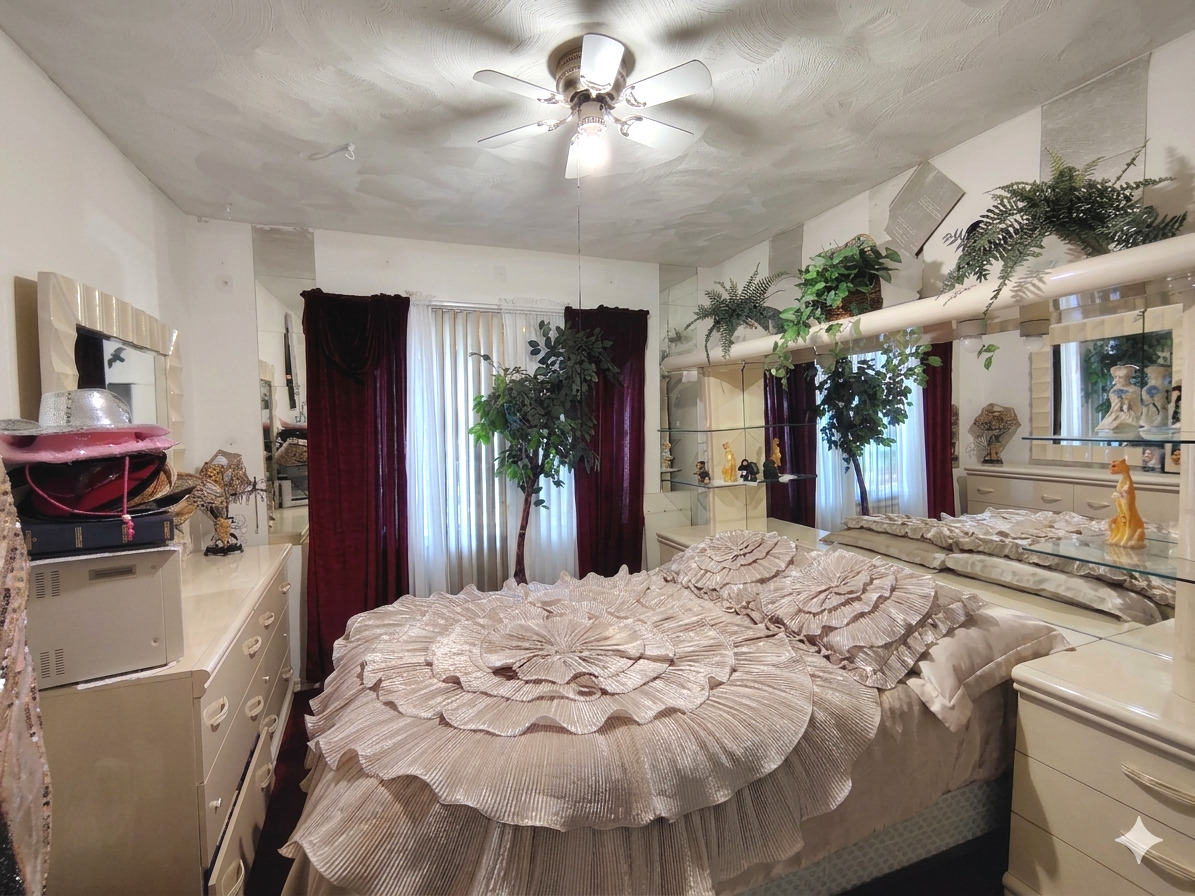 4831 W Haddon Avenue, Chicago, IL 60651