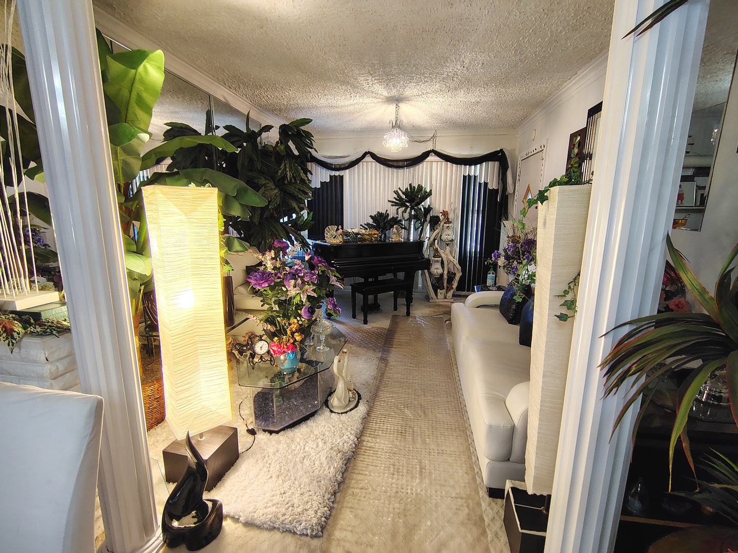 4831 W Haddon Avenue, Chicago, IL 60651