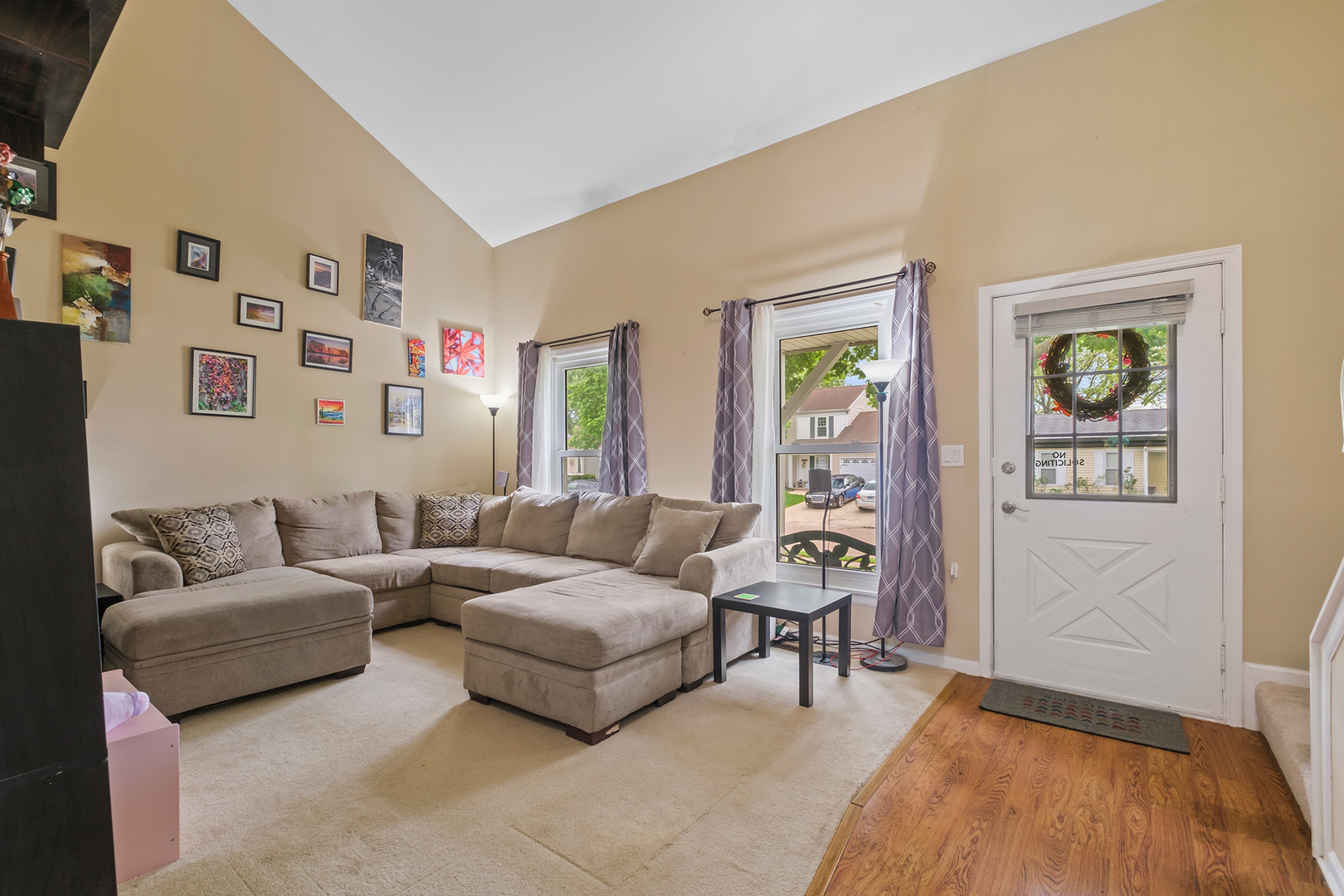 2250 Bannister Lane, Aurora, IL 60504