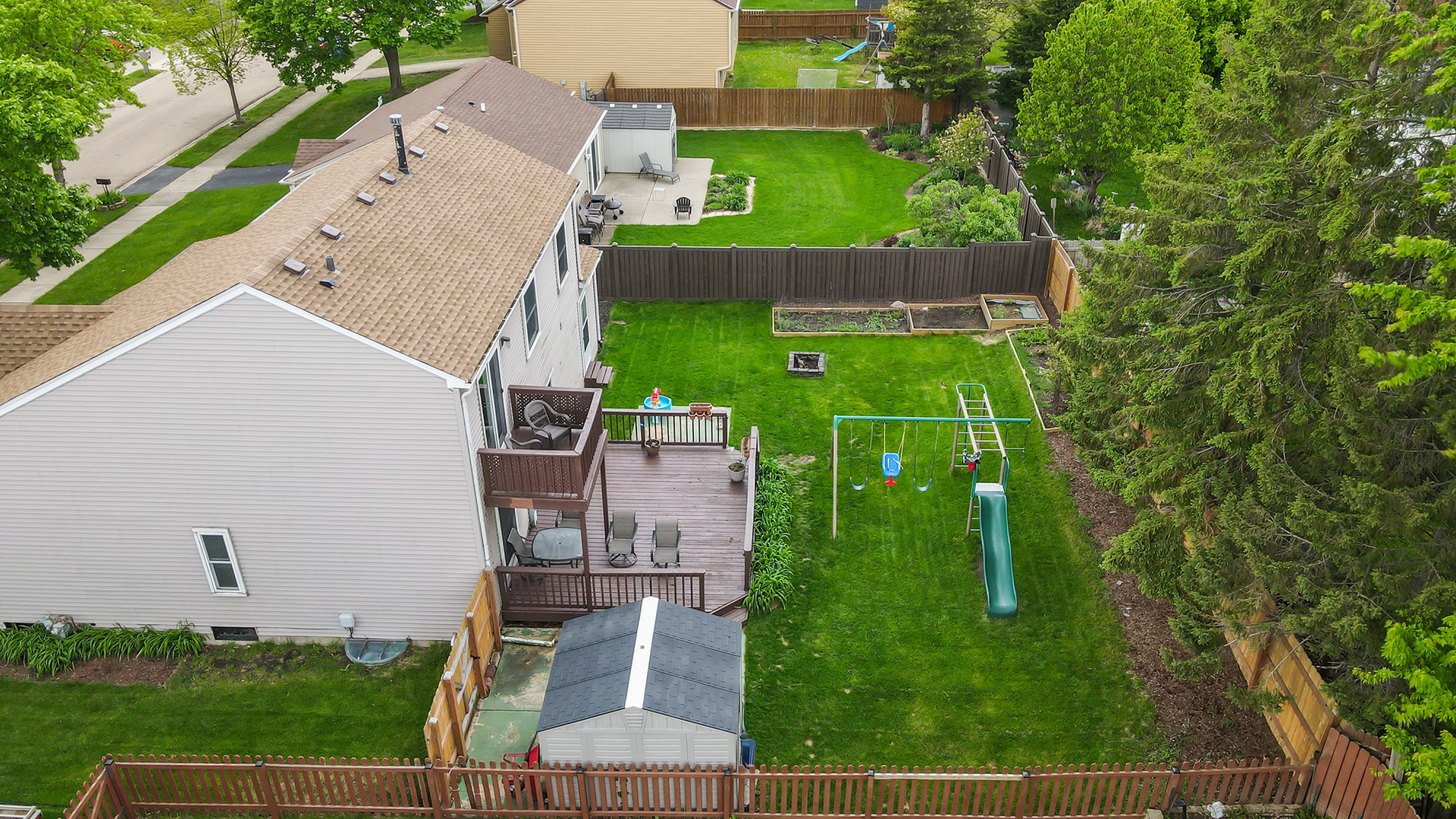 2250 Bannister Lane, Aurora, IL 60504