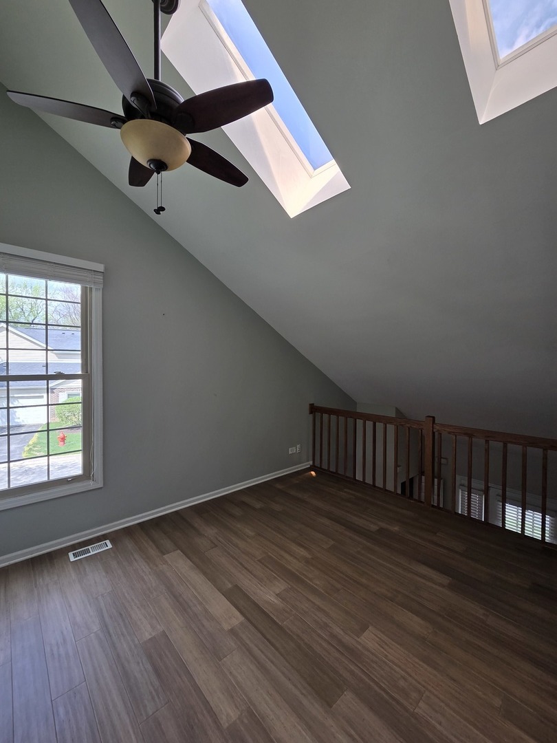 406 College Crossing, Rolling Meadows, IL 60008