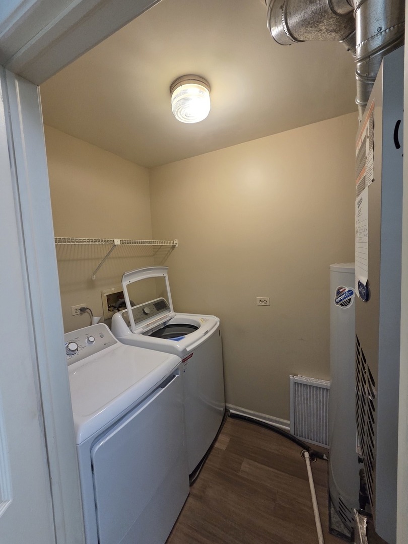 406 College Crossing, Rolling Meadows, IL 60008