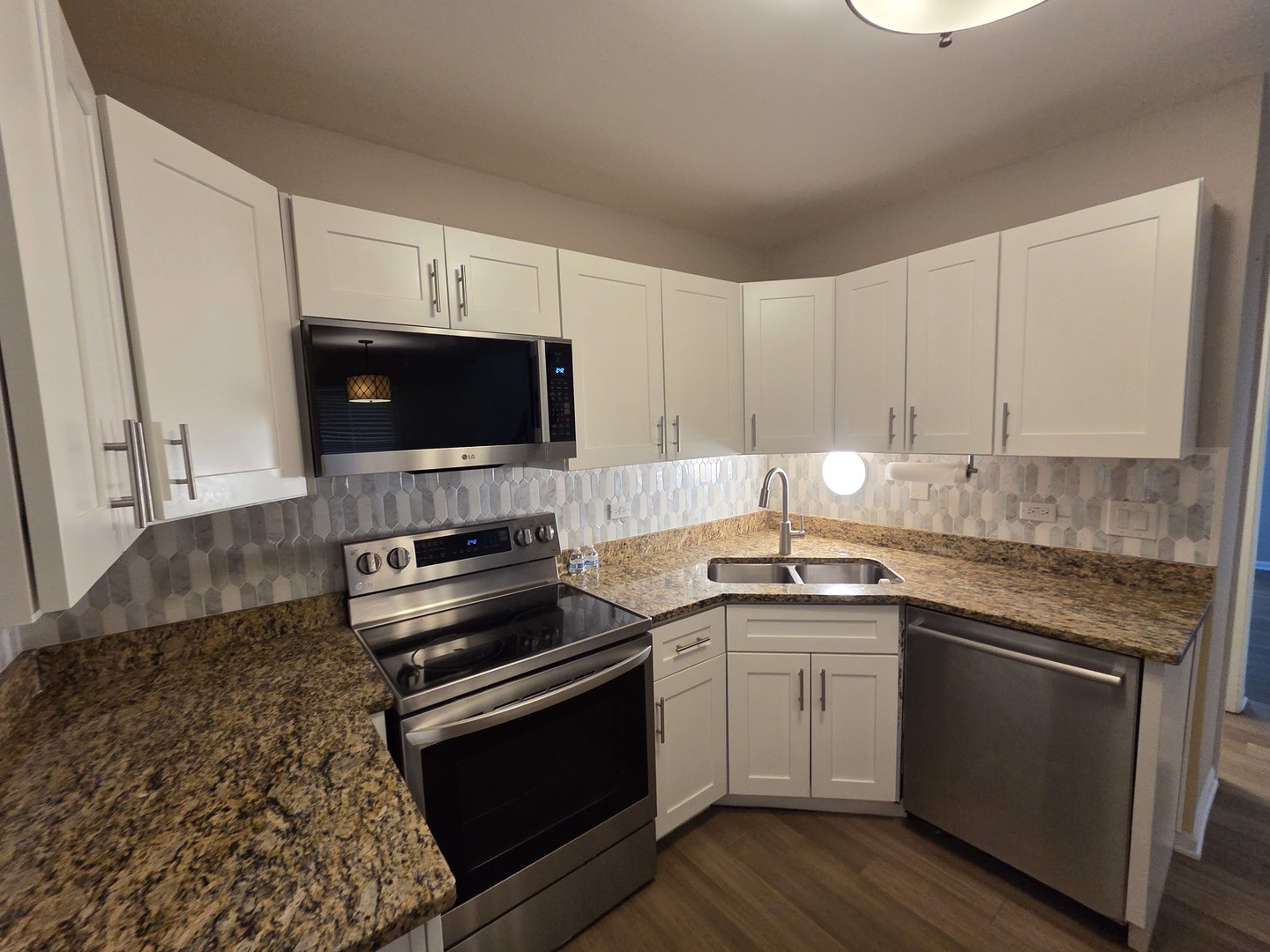 406 College Crossing, Rolling Meadows, IL 60008