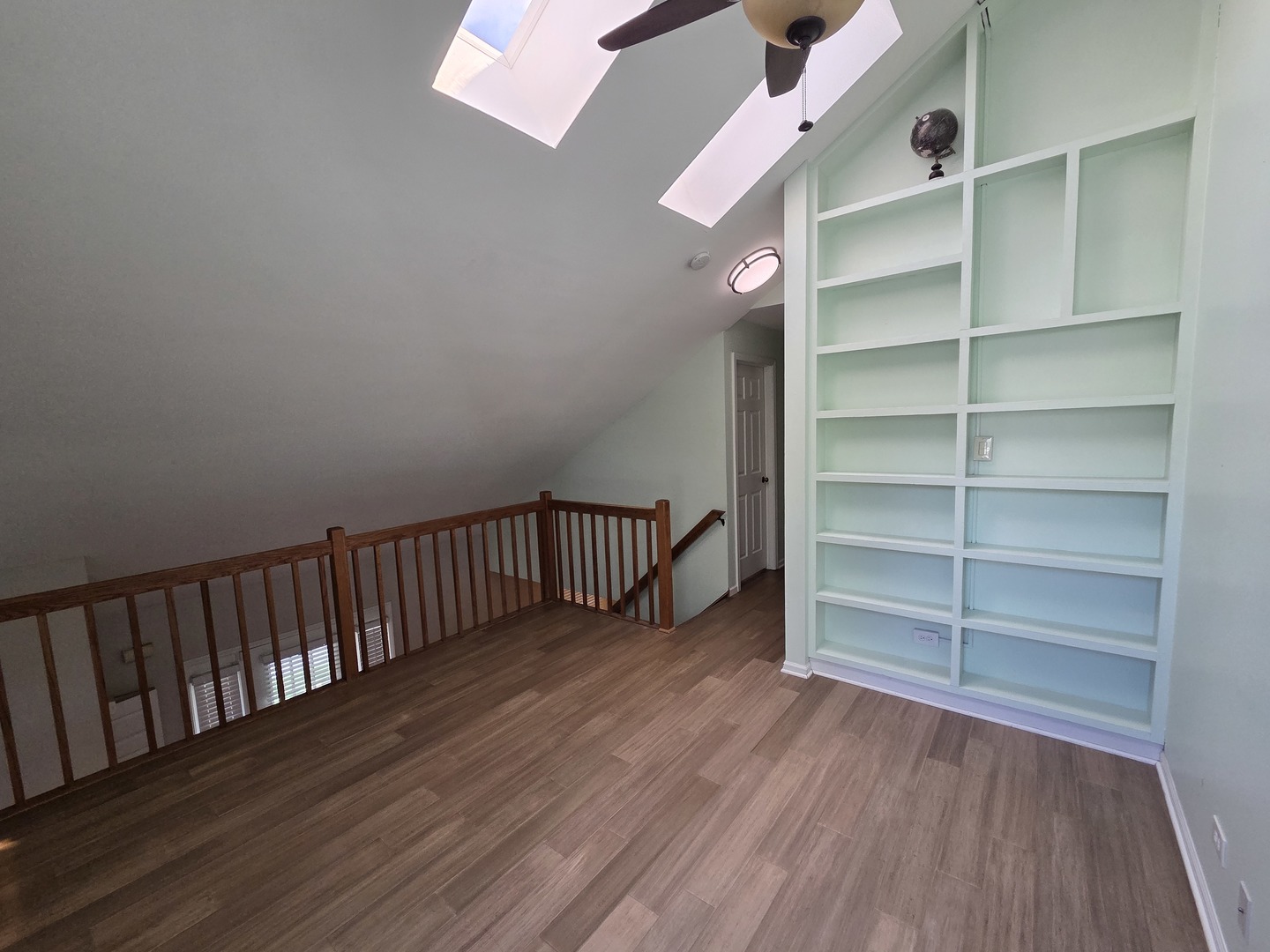 406 College Crossing, Rolling Meadows, IL 60008