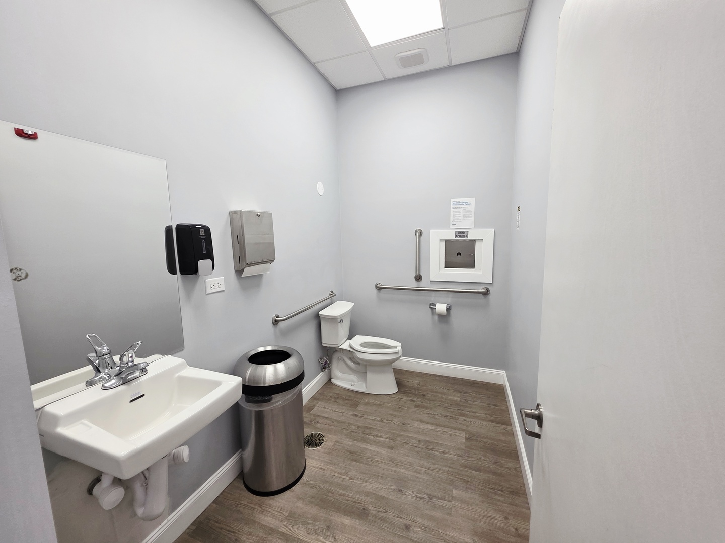 200 N Gary Avenue, Carol Stream, IL 60188