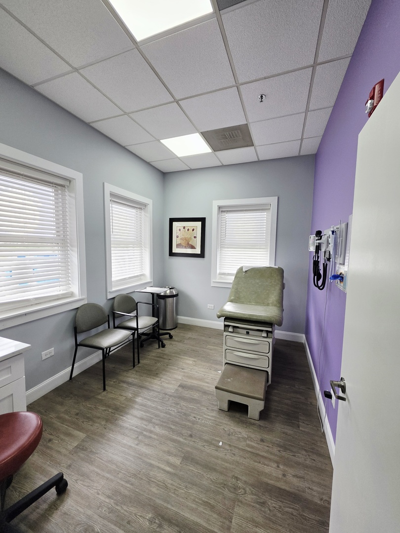 200 N Gary Avenue, Carol Stream, IL 60188