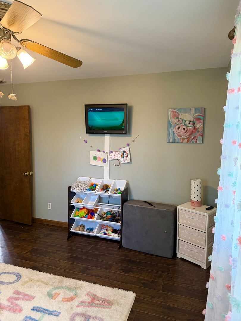 1555 N Rollin Lane, Coal City, IL 60416