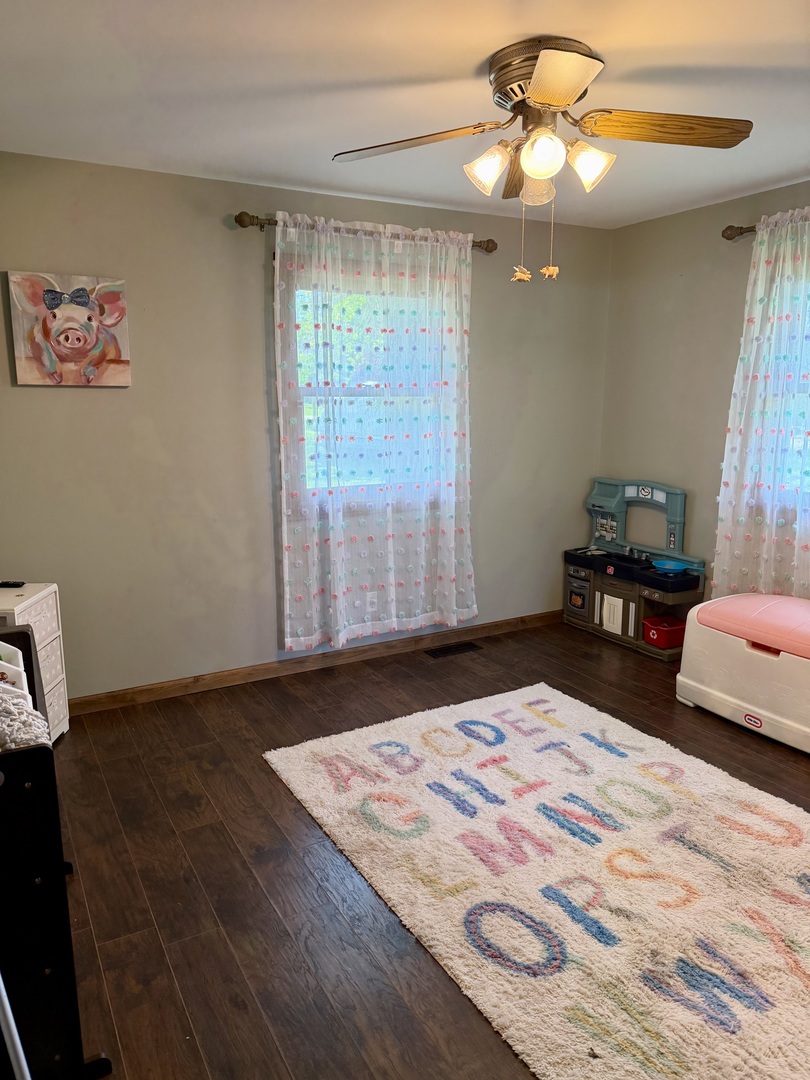 1555 N Rollin Lane, Coal City, IL 60416