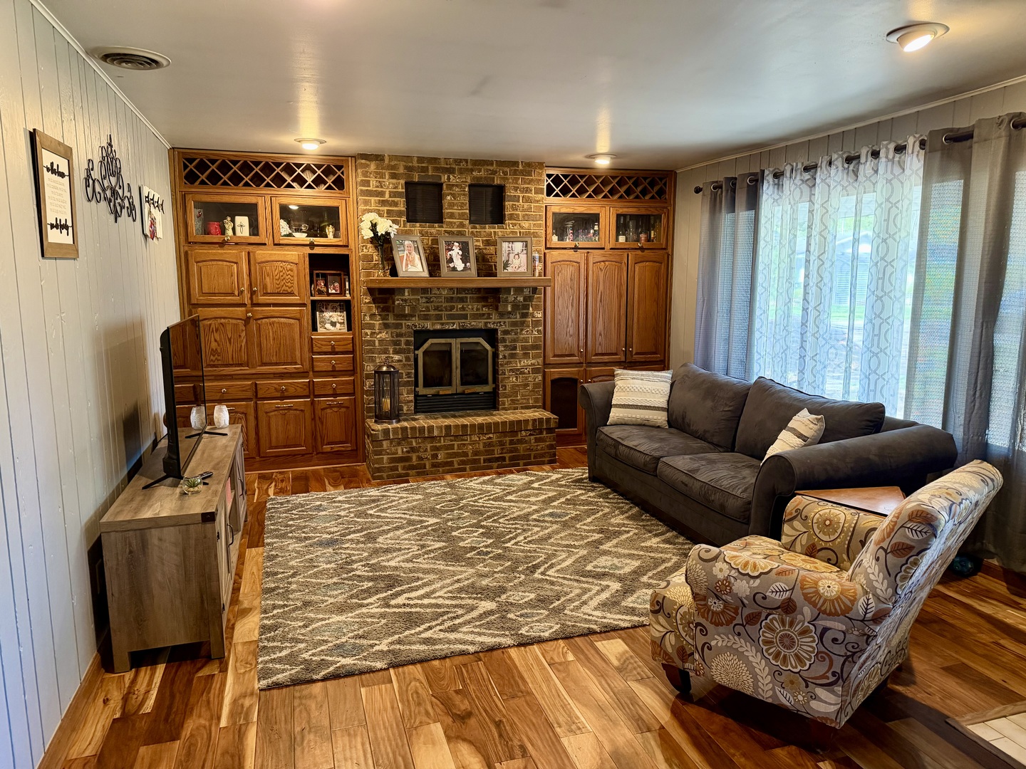 1555 N Rollin Lane, Coal City, IL 60416