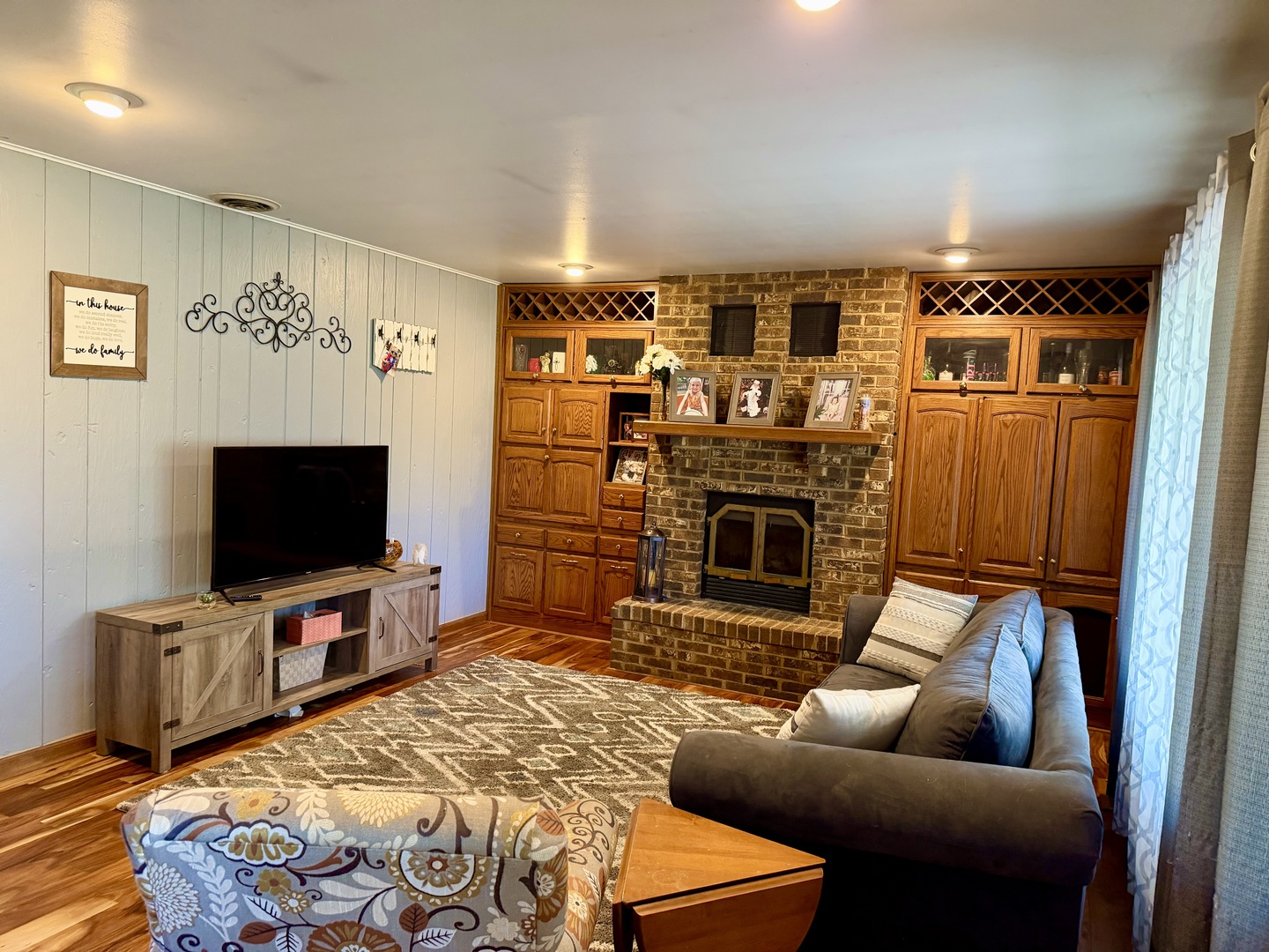 1555 N Rollin Lane, Coal City, IL 60416