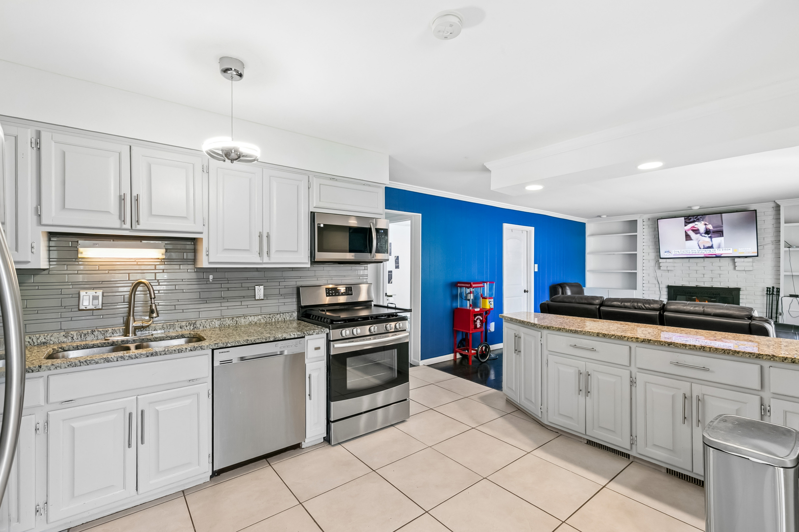 18436 Aberdeen Street, Homewood, IL 60430