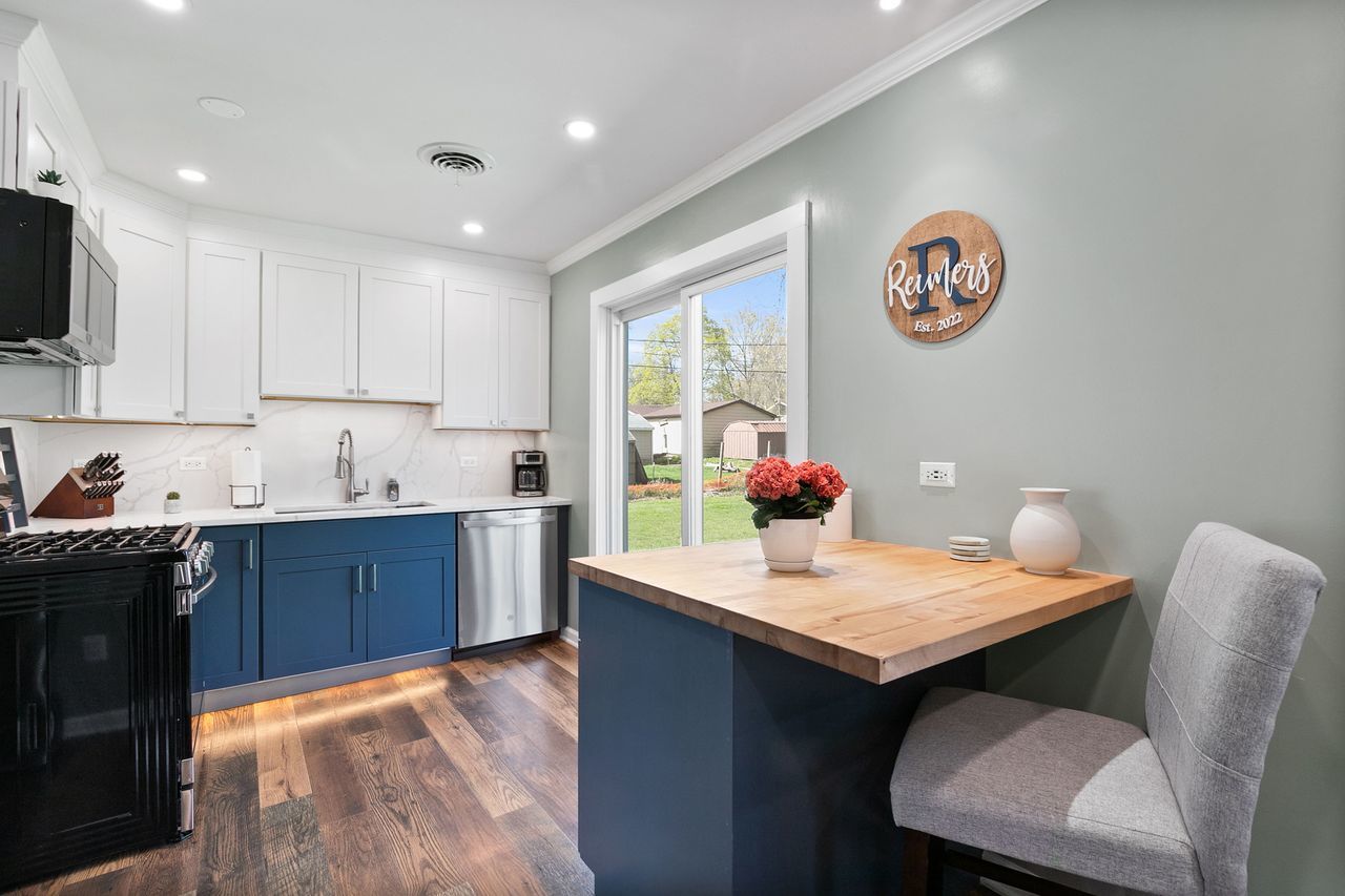 36812 N Helen Drive, Lake Villa, IL 60046