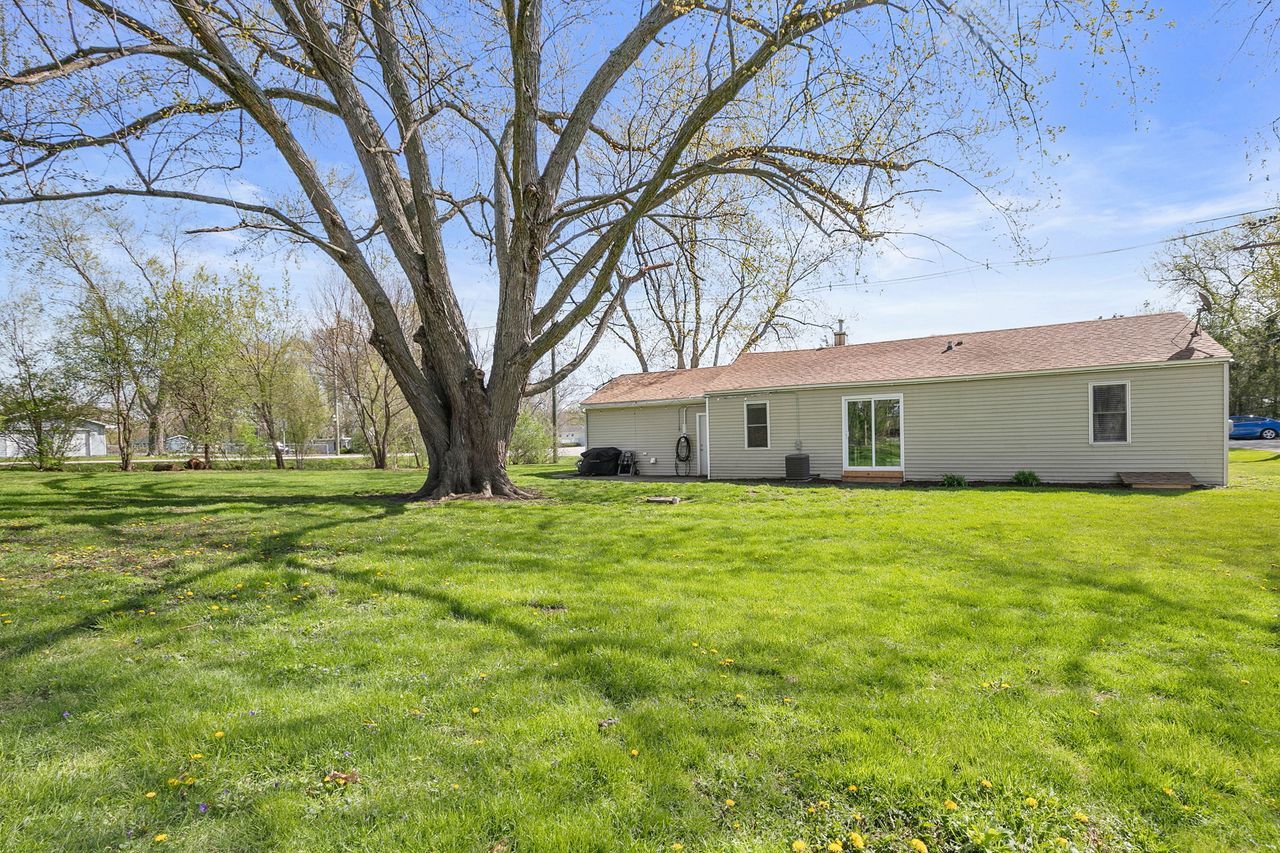 36812 N Helen Drive, Lake Villa, IL 60046