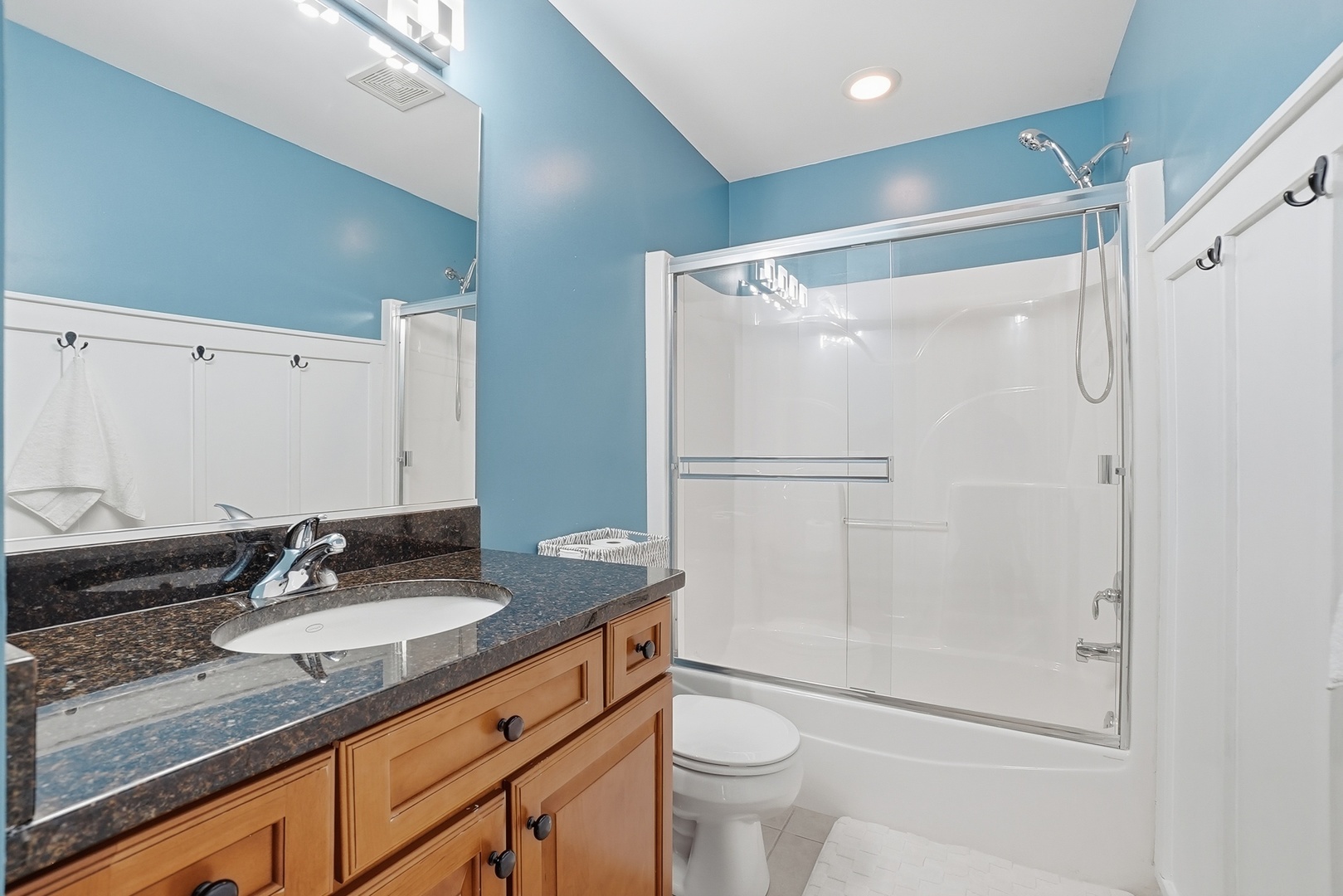 0S635 Robbins Street, Winfield, IL 60190