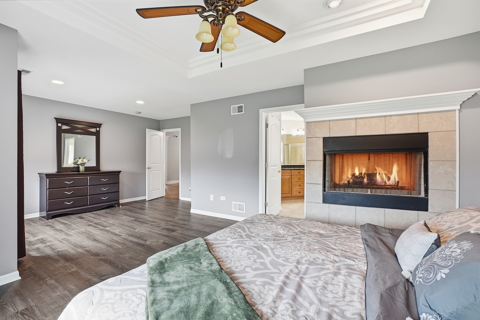 0S635 Robbins Street, Winfield, IL 60190