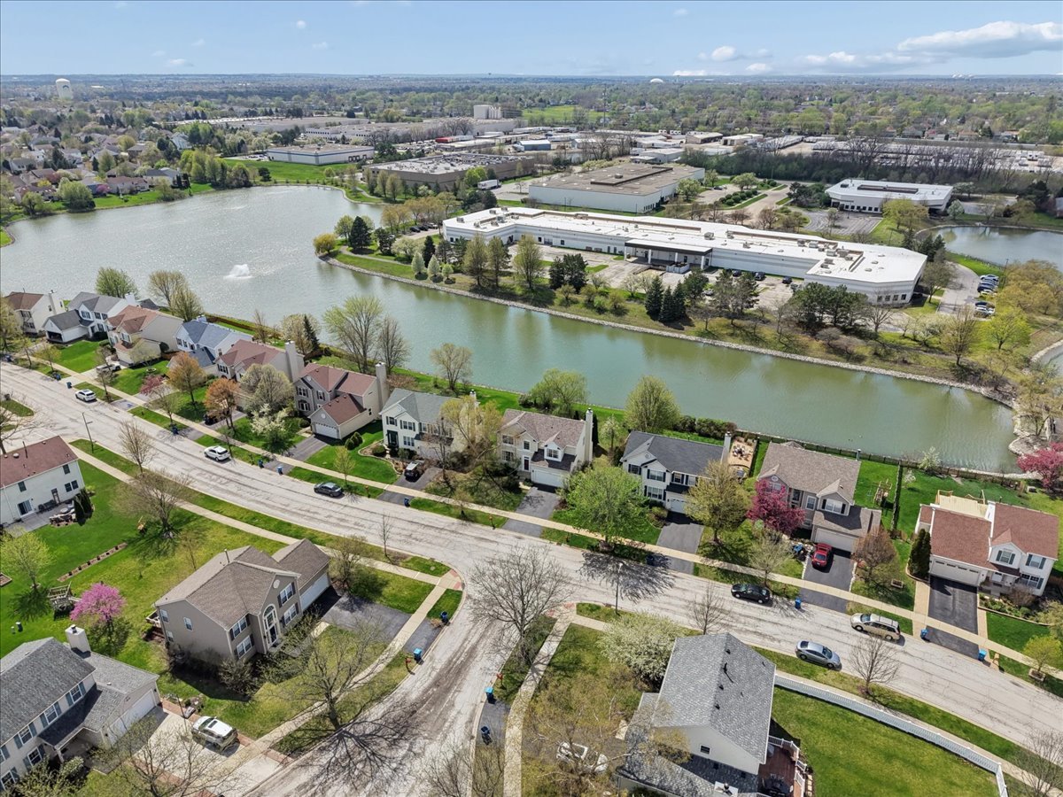 913 Meadowridge Drive, Aurora, IL 60504