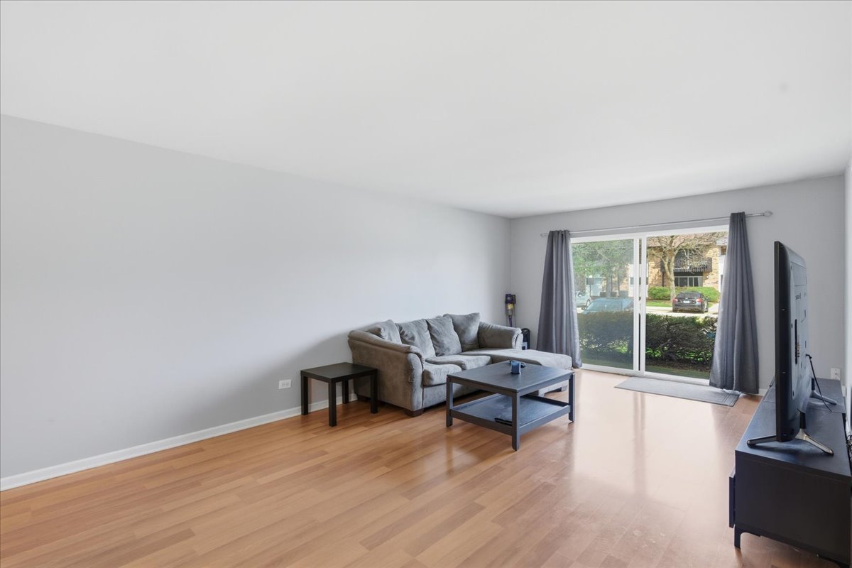 14B Kingery Quarter #108, Willowbrook, IL 60527