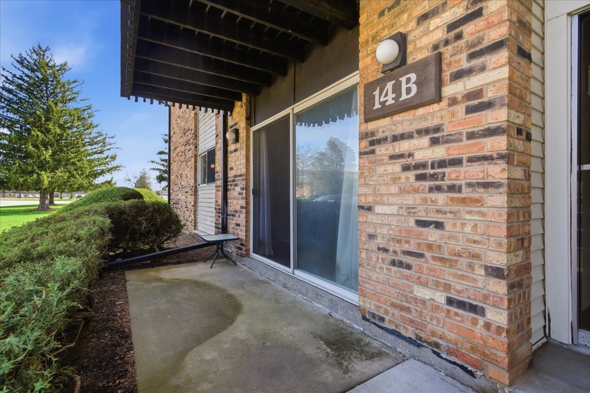 14B Kingery Quarter #108, Willowbrook, IL 60527