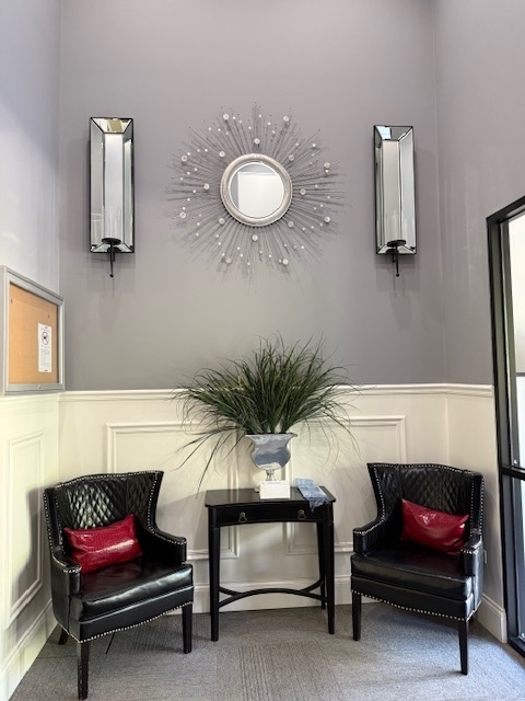 275 E Railroad Avenue #206, Bartlett, IL 60103