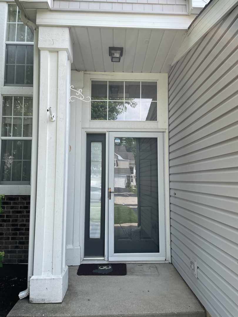 711 Savannah Lane #711, Crystal Lake, IL 60014