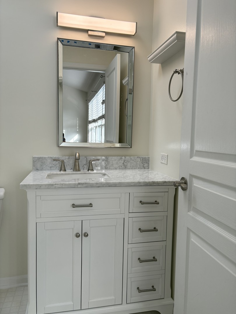 711 Savannah Lane #711, Crystal Lake, IL 60014