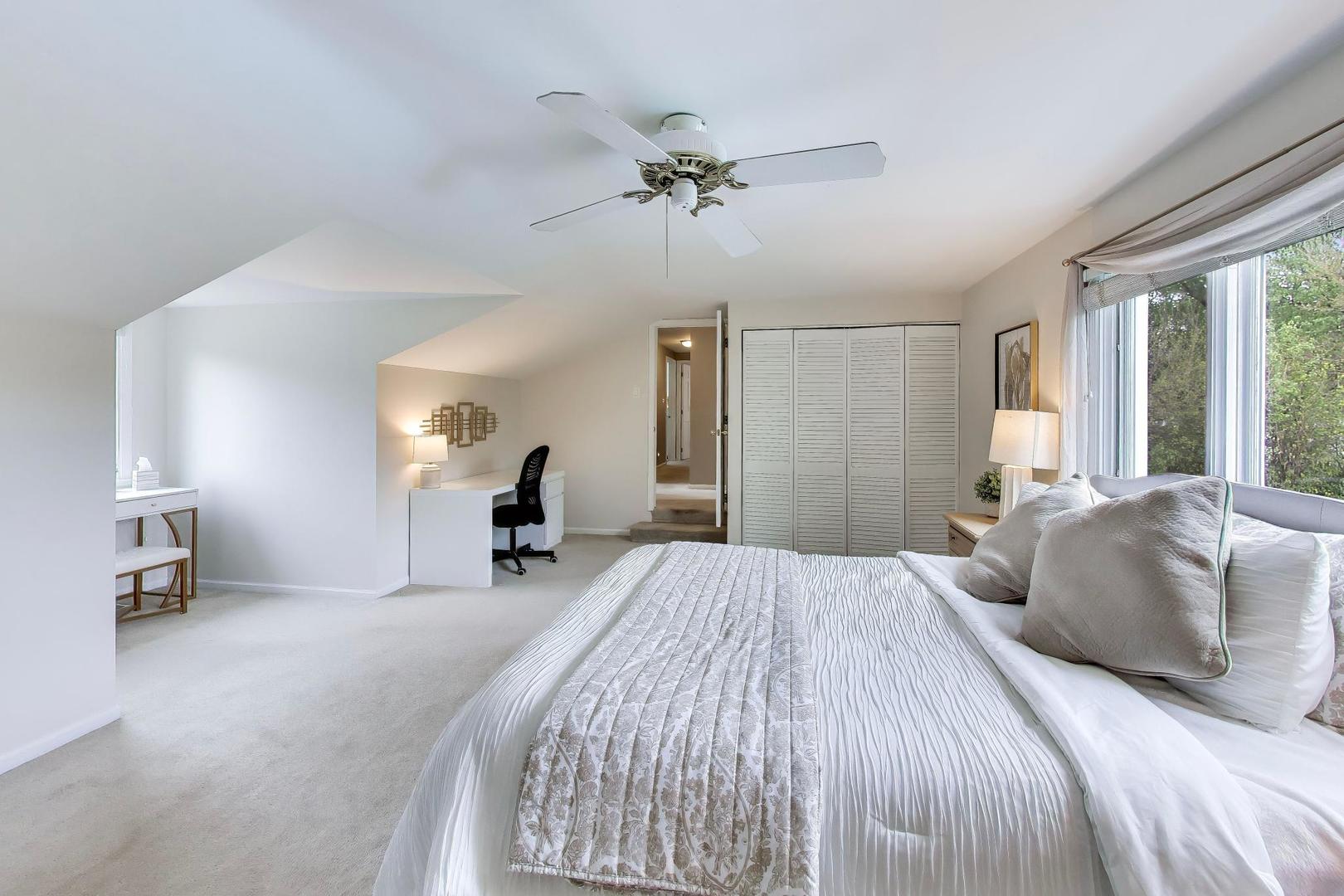 309 E Russet Way, Palatine, IL 60067