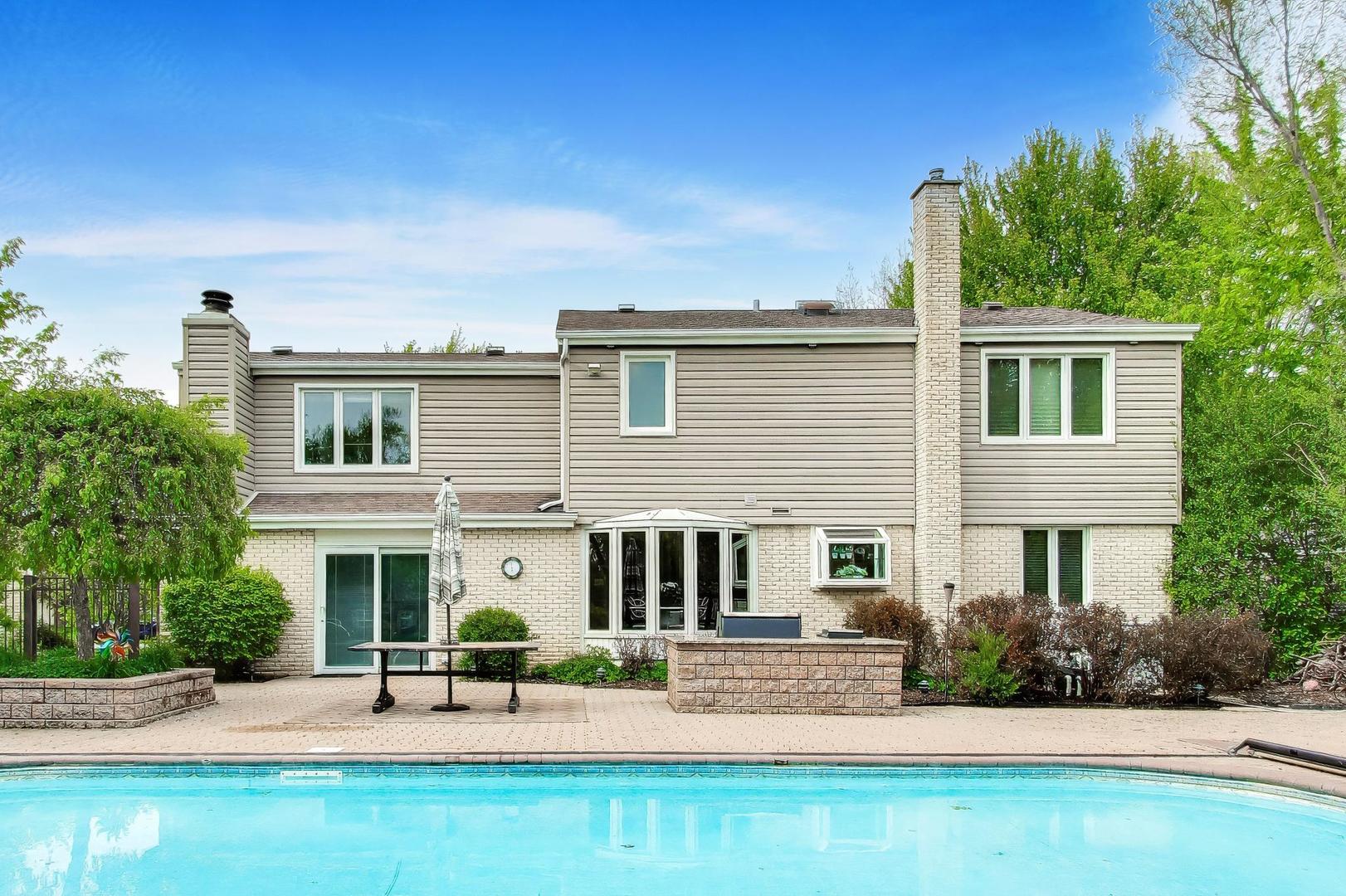 309 E Russet Way, Palatine, IL 60067