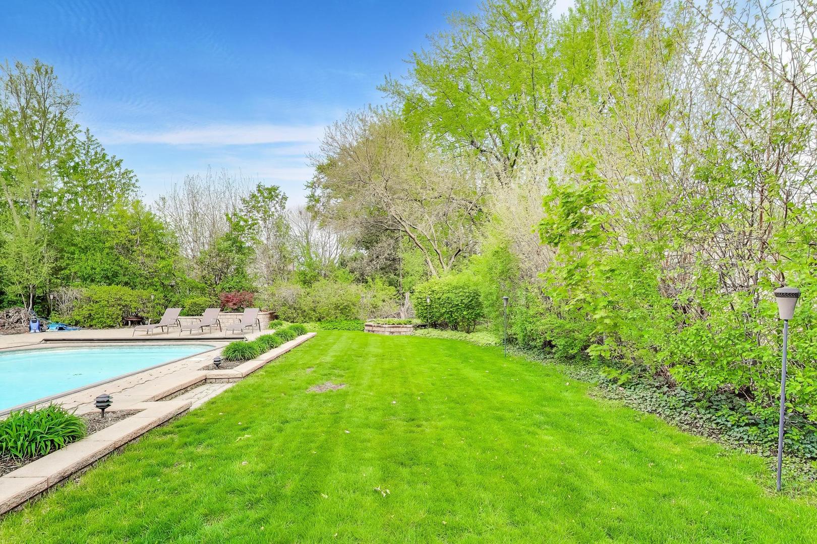 309 E Russet Way, Palatine, IL 60067